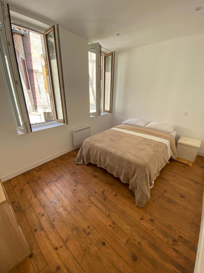 Logement Tout Equipe Layrac Exterior foto